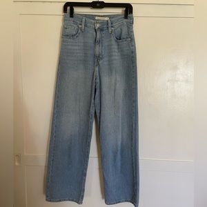 Levi’s high waisted straight jeans
